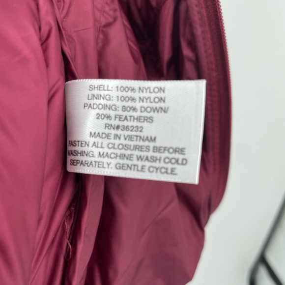 GALLERY New York women puffer vest/ jacket - Picture 8 of 9